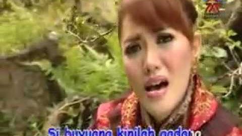 Ria Amelia   Sibuyuang kinilah Gadang Official Music Video