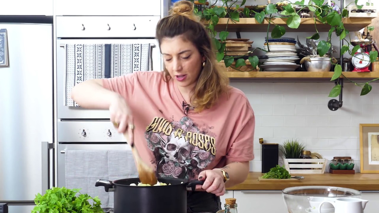 Λαχανόρυζο κοκκινιστό: πεντανόστιμο και πολύ, πολύ οικονομικό