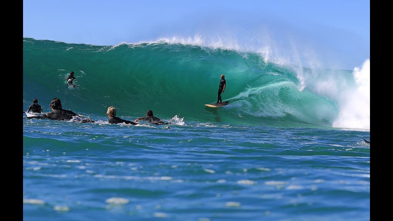 Snapper Rocks Pumping Surf Pumping Snapper Rocks Superbank waves shot from water & land... - YouTube