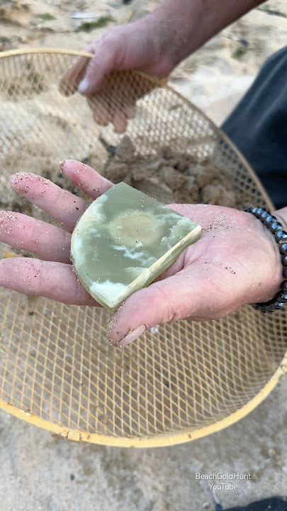 Beach Cleaning Turned Treasure Hunt: Shocking Gold Watch Found! #treasurehunt