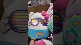 HELLO KITTY SQUISHMALLOWS?? RARE COLLECTABLE FINDS AT COSTCO