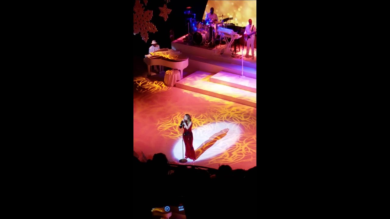 Mariah Carey singing hero Dec 22 2014