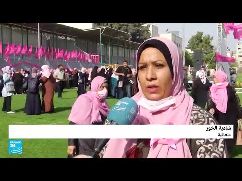 أكتوبر الوردي حافلة الكشف المبكر عن سرطان الثدي تجول في شوارع وأزقة غزة