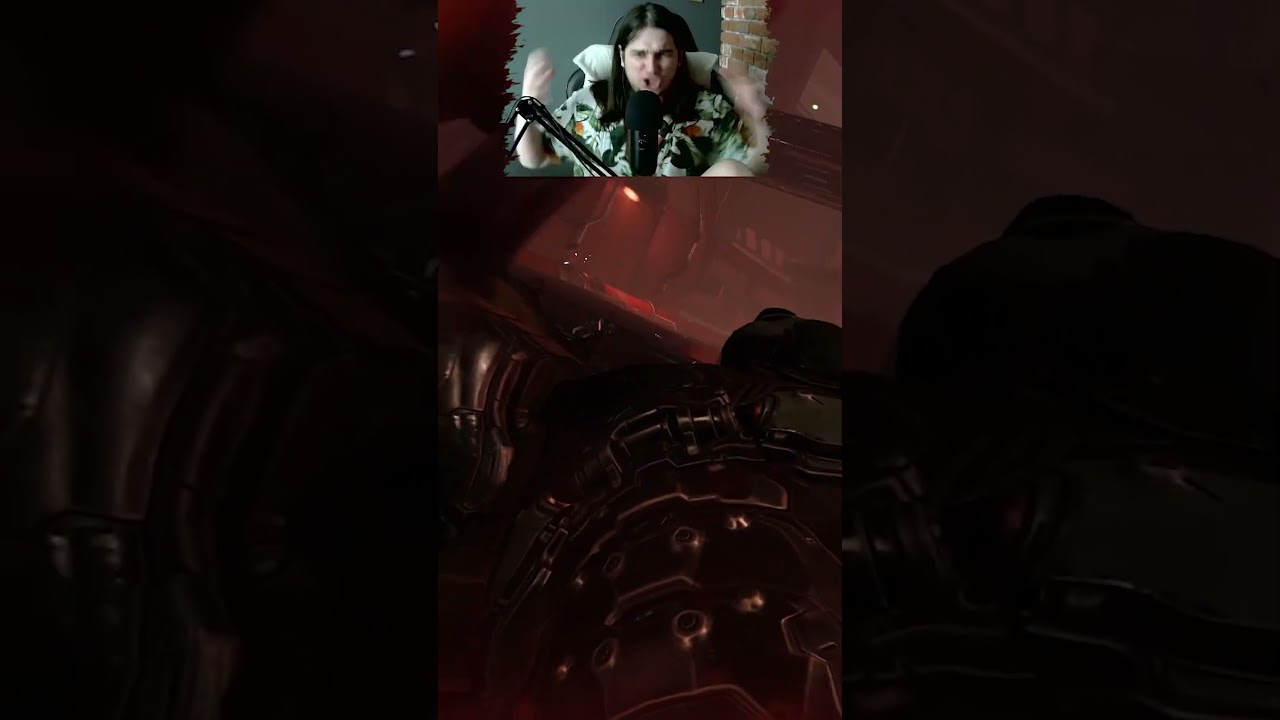 ЗАСТРЯЛ В СТЕНЕ 