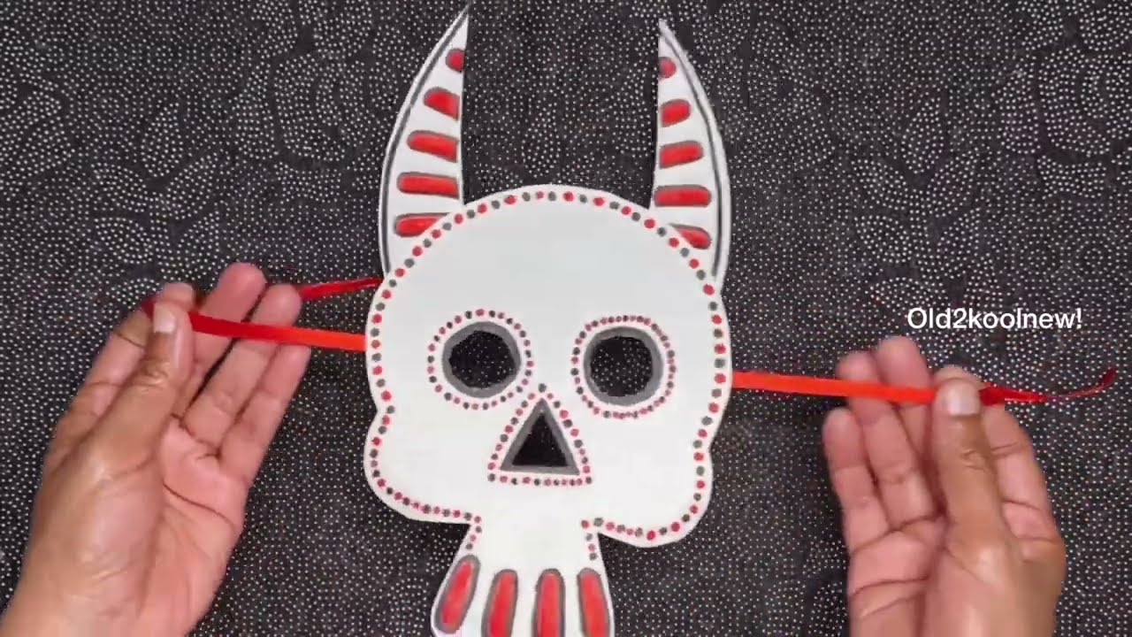 How To Make A Skeleton Mask | DIY Halloween Crafts | Paper Plate Craft Ideas |