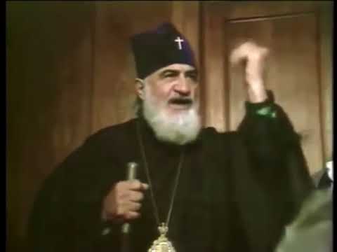 ცხუმ აფხაზეთის მიტროპოლიტი დავითი ჭკადუა და (ღ)რუსი პროვოკატორი  სოხუმი, 1992 წლის შემოდგომა