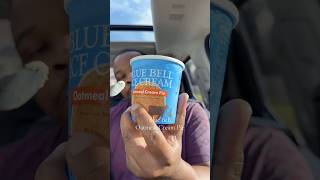 Blue Bell Oatmeal Cream Pie Ice Cream Review #bluebell #icecream #oatmeal #desserts #foodreview