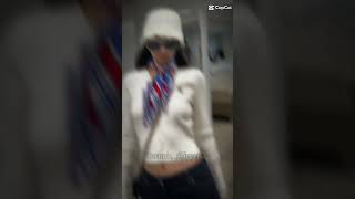 Jennie Giving Straight Clap To Toxc People