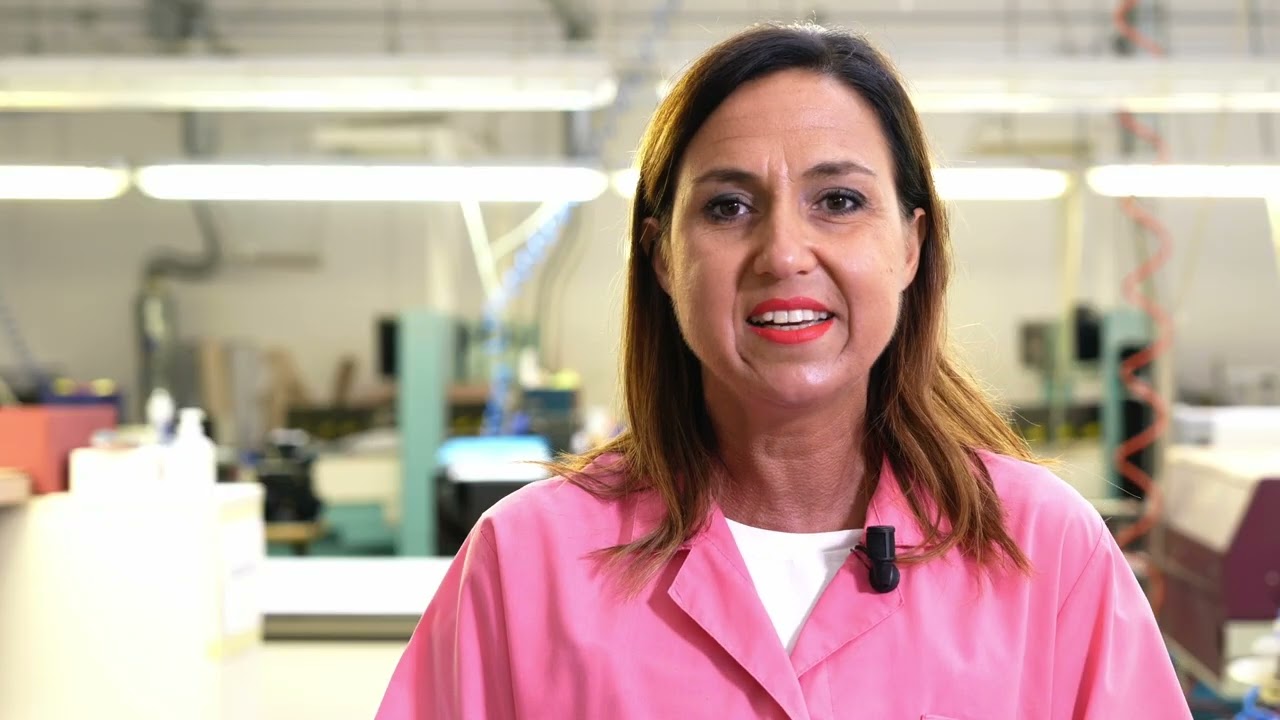 Le orlatrici di Fabi, custodi del sapere manuale