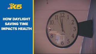 A UW professor explains why daylight saving time has negative effects on health