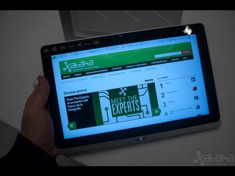 Acer Iconia W700,