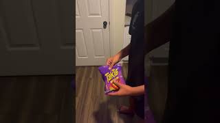 #maketakisgreatagain #takis DAY 12 of trying to find a good bag of takis