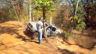 Stephen 2 wd out of creek DSCN3197.AVI
