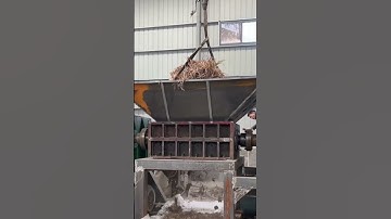 Crop straw bales shredder machine for reusing