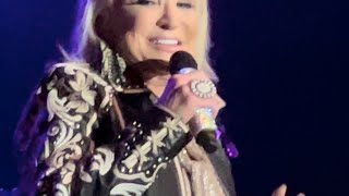 Tanya Tucker “ Hangin ‘ In “ ( Live )3~10~23