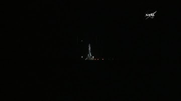 Raw: SpaceX Rocket Carrying AI Robot Into Space