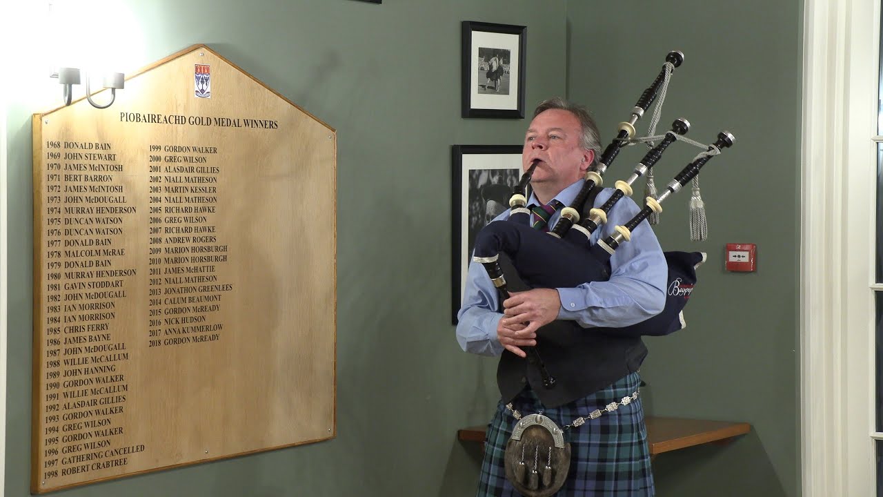 March, Strathspey & Reel Bagpipe Set By Champion Piper Stuart Liddell  During Recital In Braemar 2022 - Youtube