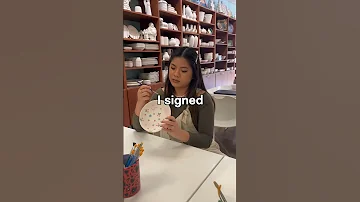 I signed up for an 8 week pottery class and this is what happened! 👀