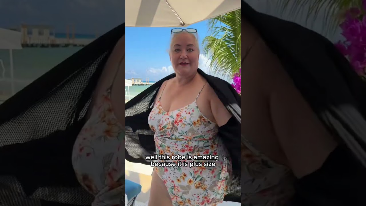 This plus size robe is amazing.