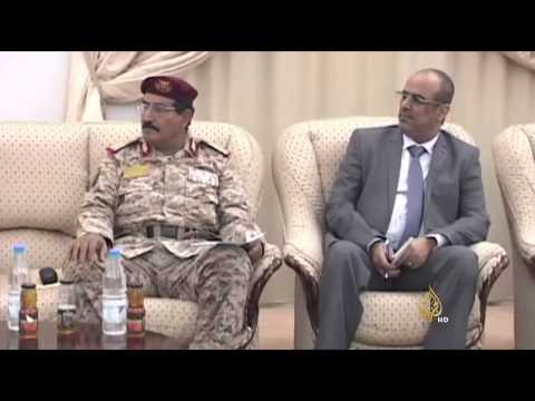 زيارة خليجية أولى لدعم شرعية الرئيس اليمني