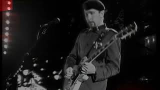 Download Lagu U2 - Love is Blindness / Larry j \u0026 The Edge 😘 in the guitar solo from ZOO\ MP3