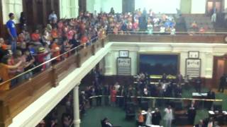 Crowd Erupts At Texas Legislature SB5 Filibuster