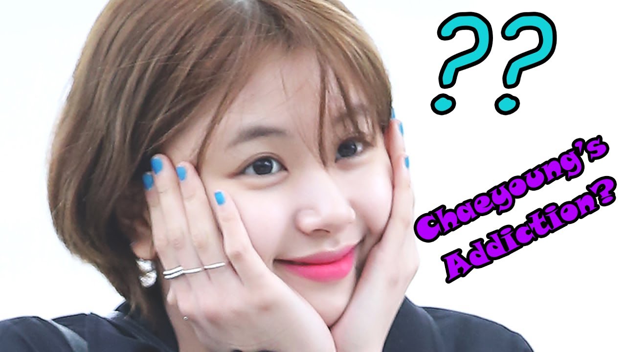 michaeng | chaeyoung has a thing for??