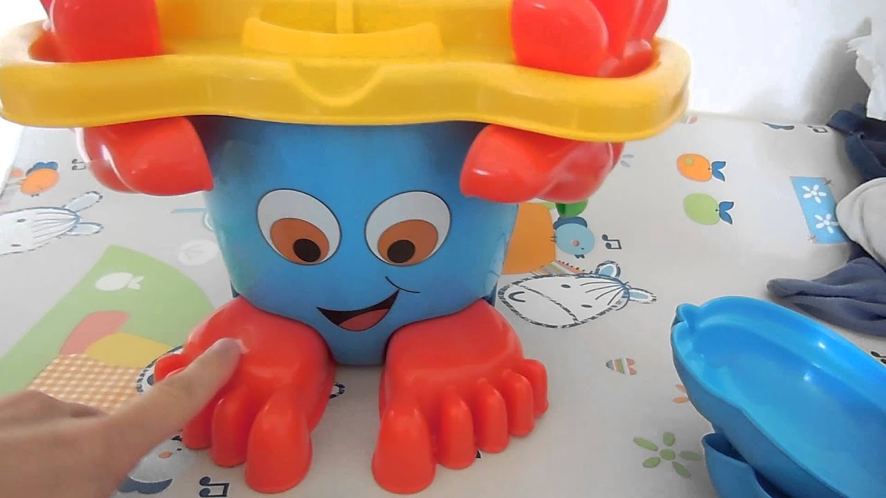 Test: Simba Toys Eimergarnitur mit Füßen | babyartikel.de spielzeugregal