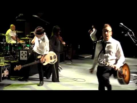 Drunken Lullabies - Flogging Molly (Live at Greek 