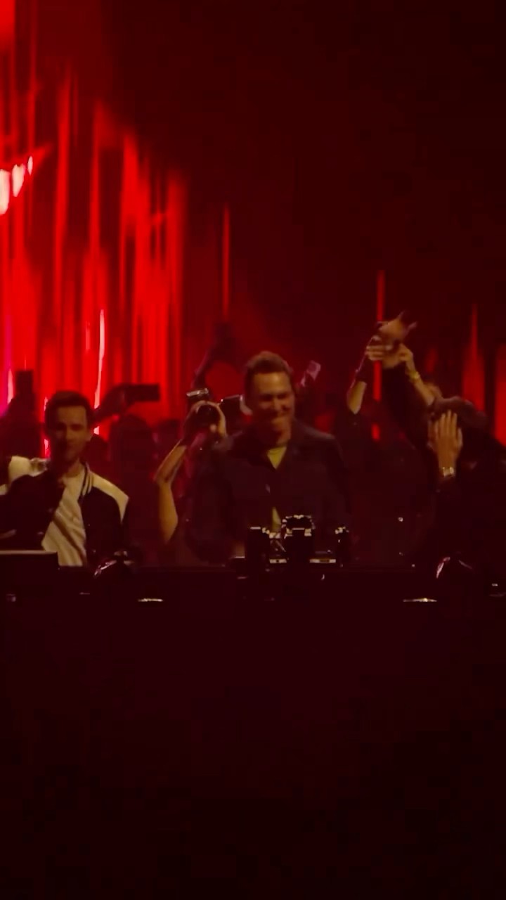 AMF saw it first, but @tiesto x @lucasandsteve - Free Your Mind is finally here ? #shorts #outnow