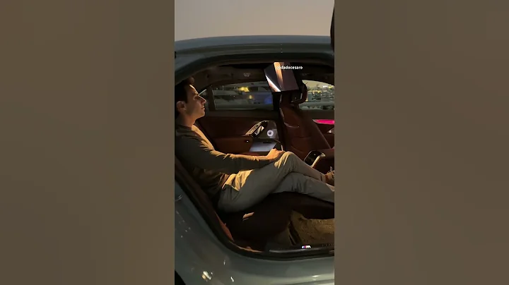 PRIVATE CINEMA ON WHEELS 🍿- BMW i7M70 Theatre mode - PLAY AND ENJOY #Bmw #bmwi7 #bmwm #bmwi7M70 #m7