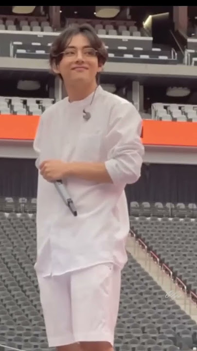 Kim Taehyung on Soundcheck BTS Fancam Permission to Dance PTD On Stage 2022 #bts #김태형 #kimtaehyung