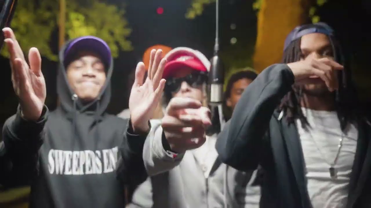 Watch Jay5ive - I'm Back (WhoRunItNYC Performance) prod. by @jeewilde on YouTube Watch Jay5ive - I'm Back (WhoRunItNYC Performance) prod. by @jeewilde on YouTube
