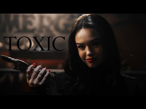 Is Josie Saltzman Bad