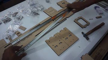 4 Axis DIY Hot wire CNC Build Part 1: X/Z Axis assembly