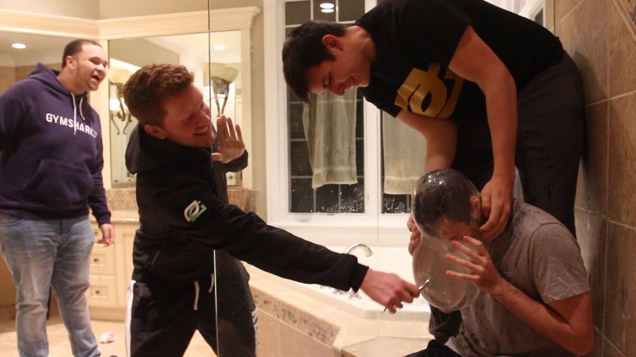 nadeshot fortnite THE CONDOM CHALLENGE!