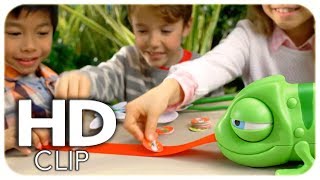 STRETCHY LEON BUG CATCHING GAME 🐛 (2017)  🌈 Awesome Toys Commercials