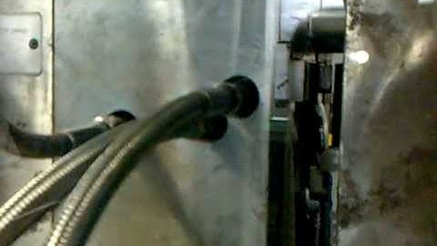 MAX Robot - EAW04 Series With Arburg IMM. Performed pick up time with 1.31 second. Part 3