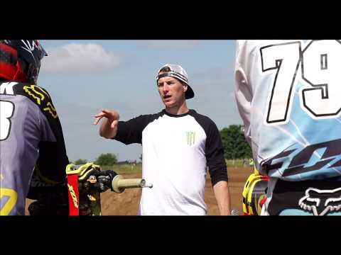 Video: Ultimate Supercross Experience Innehåller En Lektion Från Ricky Carmichael