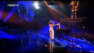 Esther Nijhove in The Voice of Holland 14-01-2011