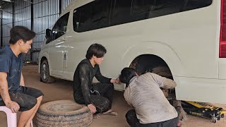 Tuaj pab txhawb qa tub qham muas lub chaw kho tsheb nyob lav 28 vientiane thiab nawb 