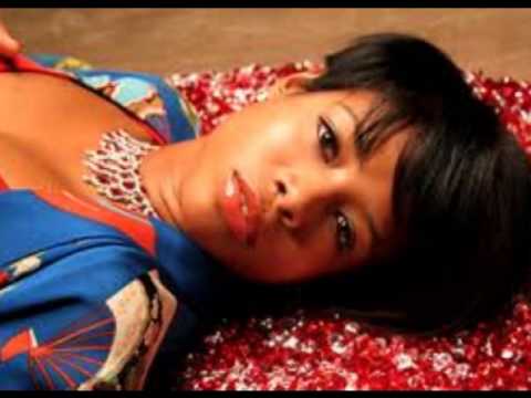 scaricare canzone kelis bossy