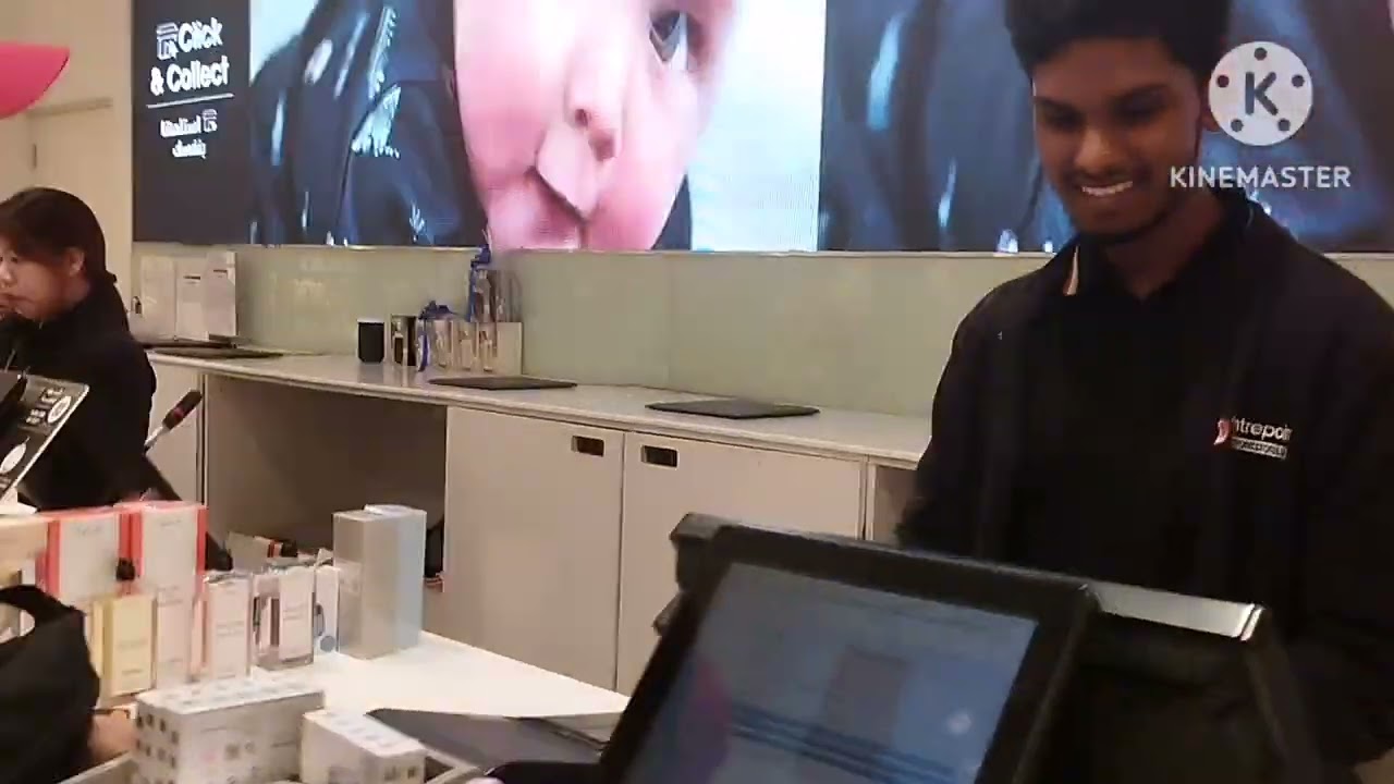 VIRTUAL WALKING @DFC MALL ONE OF THE BIGGEST MALL IN QATAR