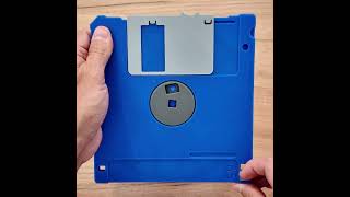 Retro Floppy Disk Nintendo Switch Games / SD Cards Organizer (Assembly Video)