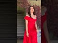 فستان احمر رائع      