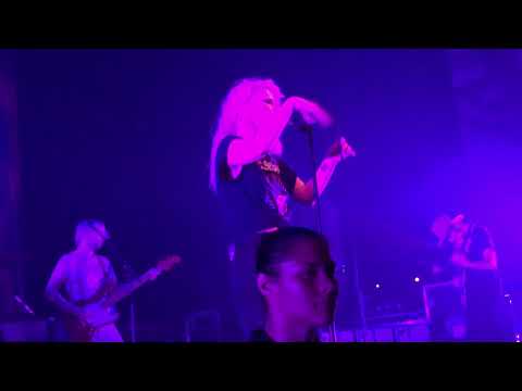 Paramore - Caught Myself (Honolulu)