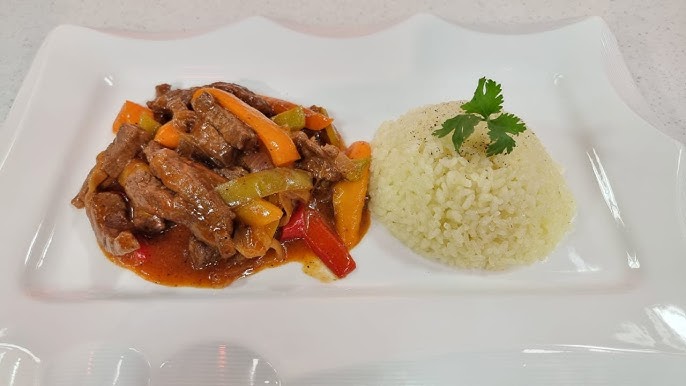 Qizlarning yuziga otirdi Katta sik kliplar