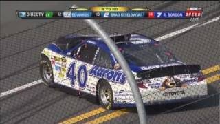 (HD) 2012 Gatorade Duels - Duel 1 - Michael Waltrip Crash