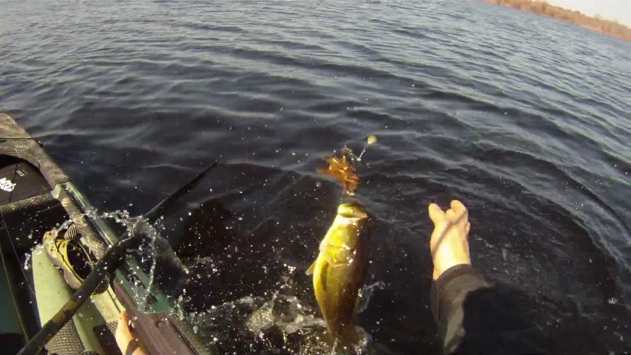 Kayak Bass Fishing - Late Winter/Early Spring Spinnerbait Bass