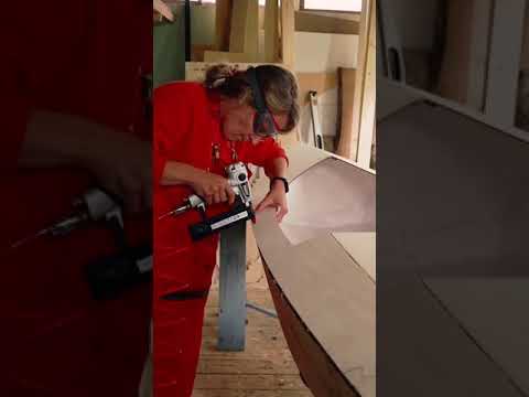 Видео: Домашни лодки от шперплат. Направи си сам лодка: чертежи